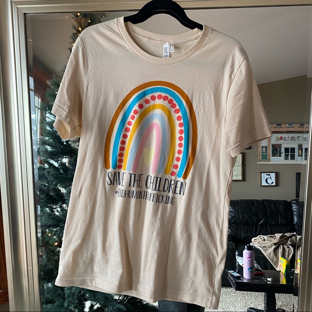 Graphic tee